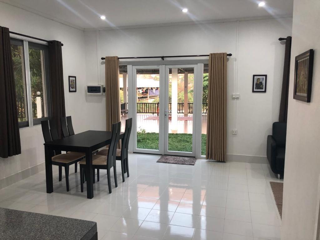 River View Villas Vang Vieng Esterno foto